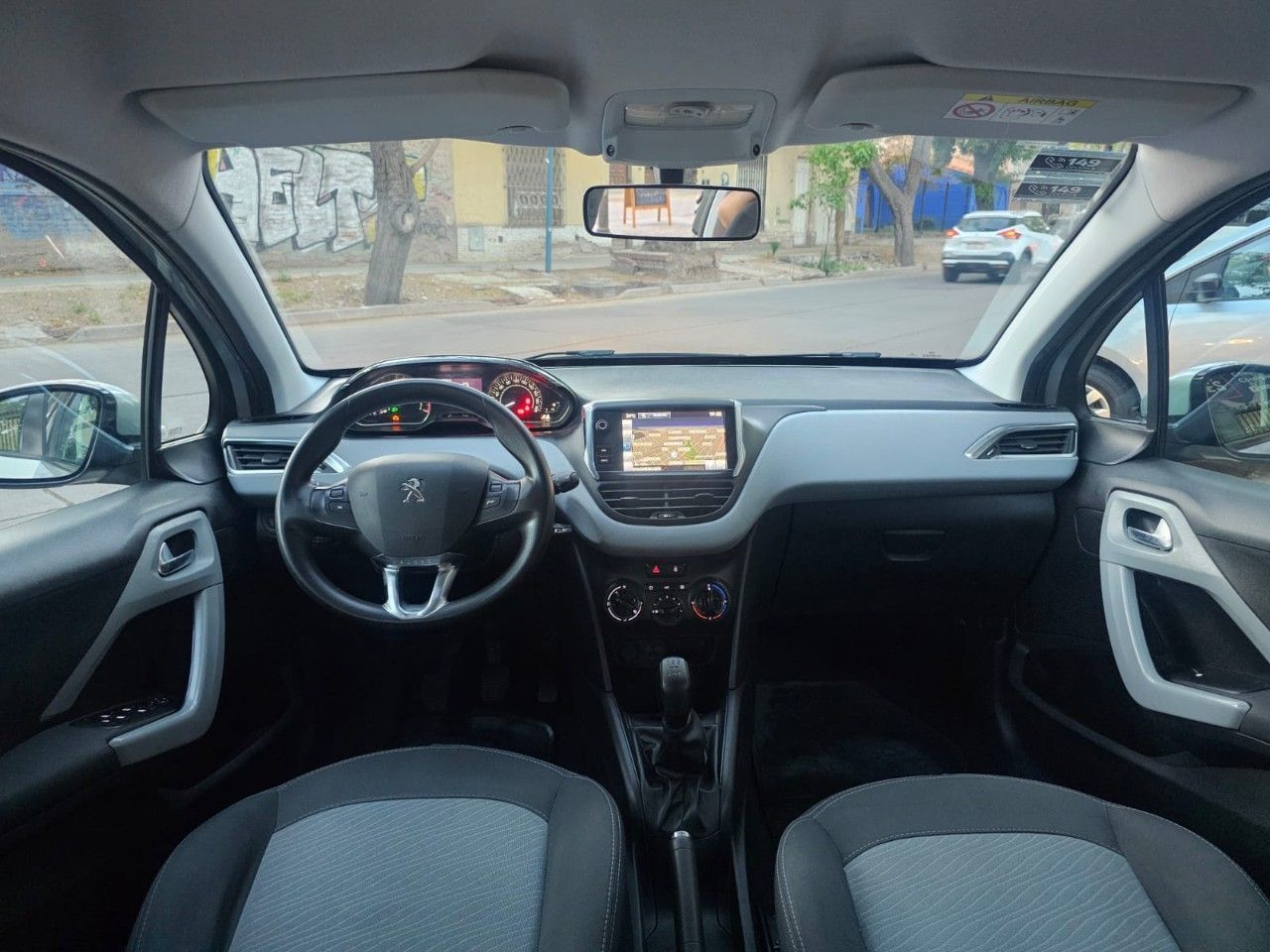 Peugeot 208 Usado Financiado en Mendoza, deRuedas