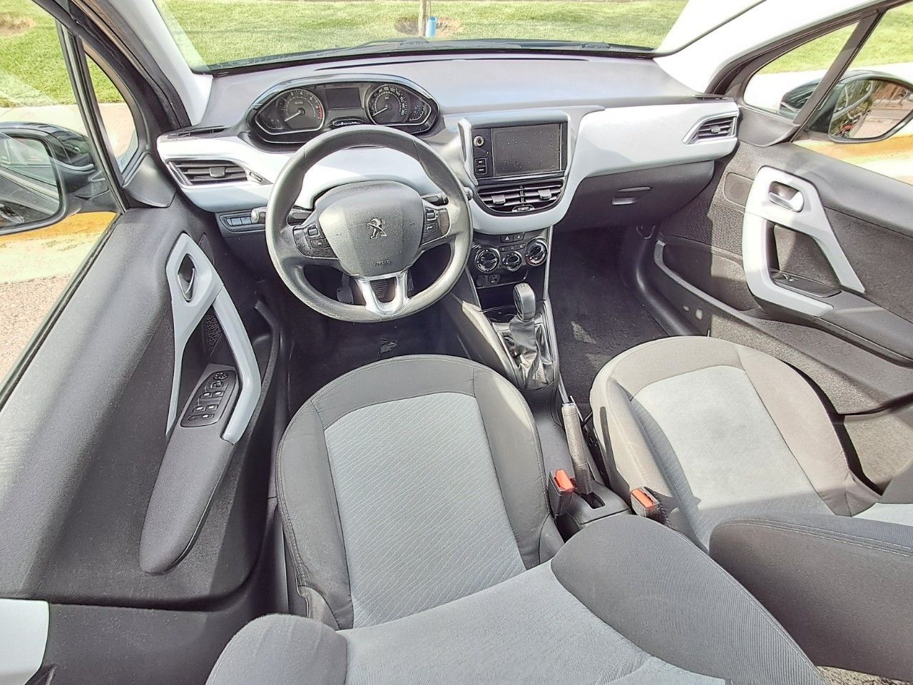 Peugeot 208 Usado Financiado en Mendoza, deRuedas