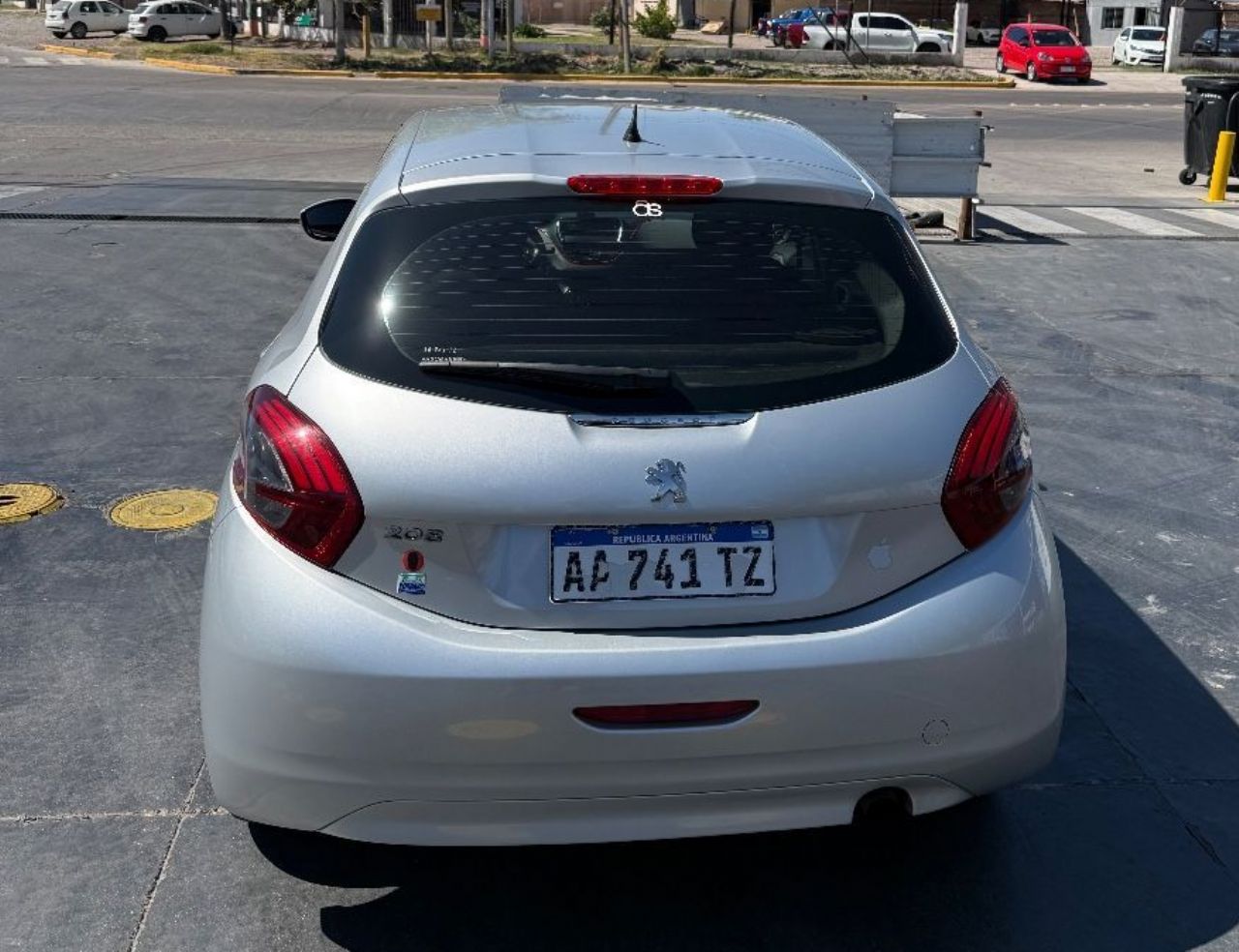 Peugeot 208 Usado en Mendoza, deRuedas