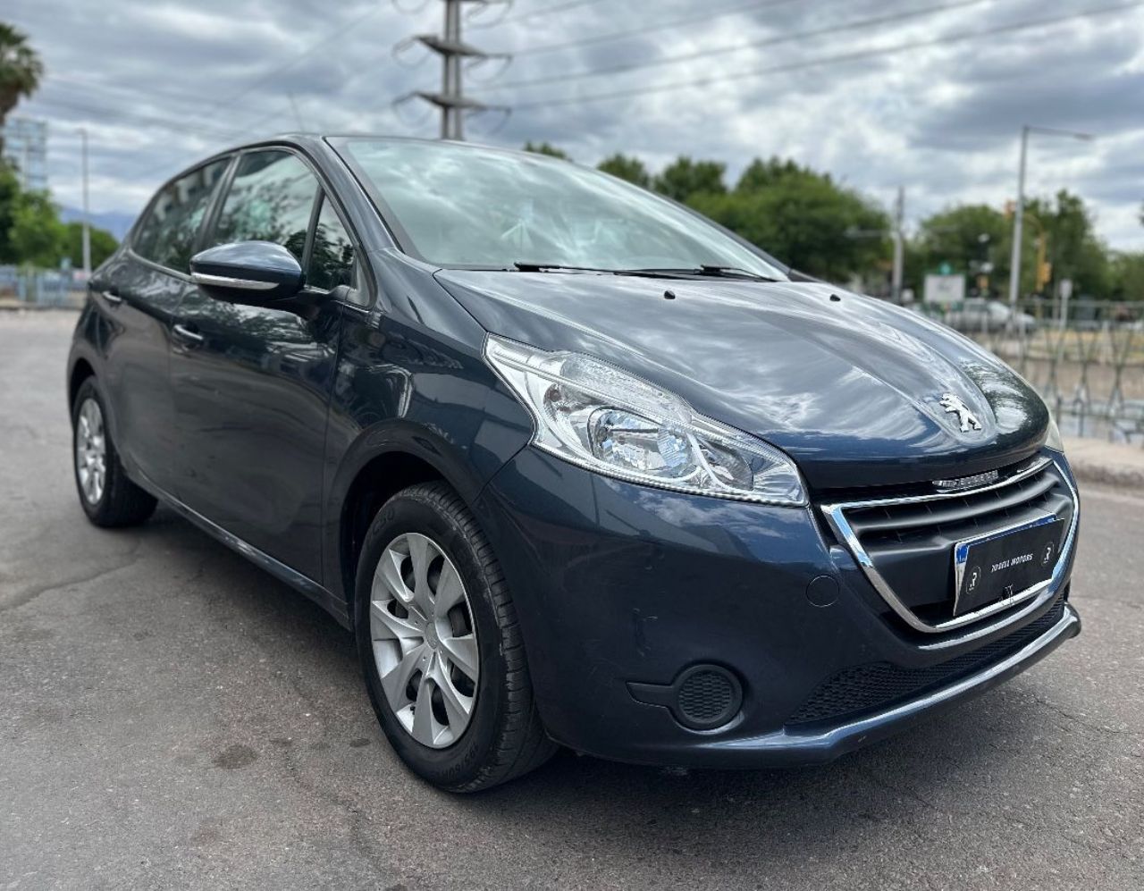 Peugeot 208 Usado Financiado en Mendoza, deRuedas