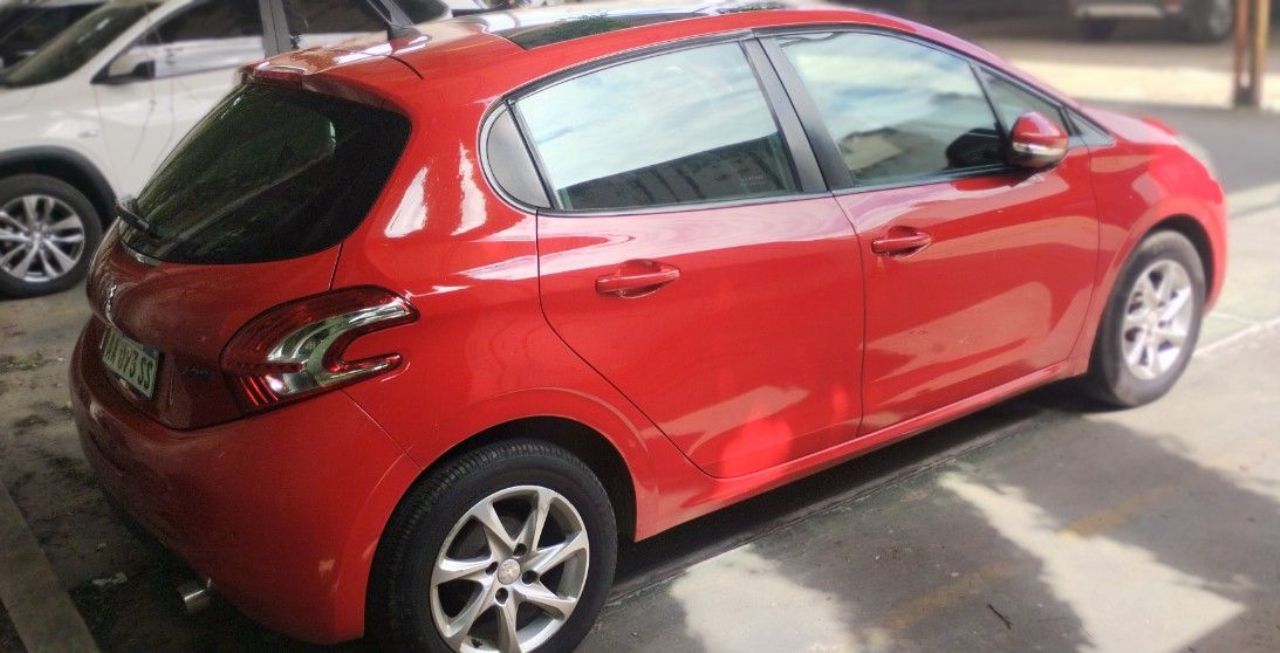 Peugeot 208 Usado en Santa Fe, deRuedas