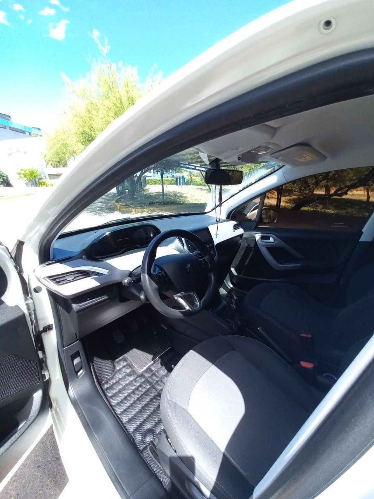 Peugeot 208 Usado en San Luis, deRuedas