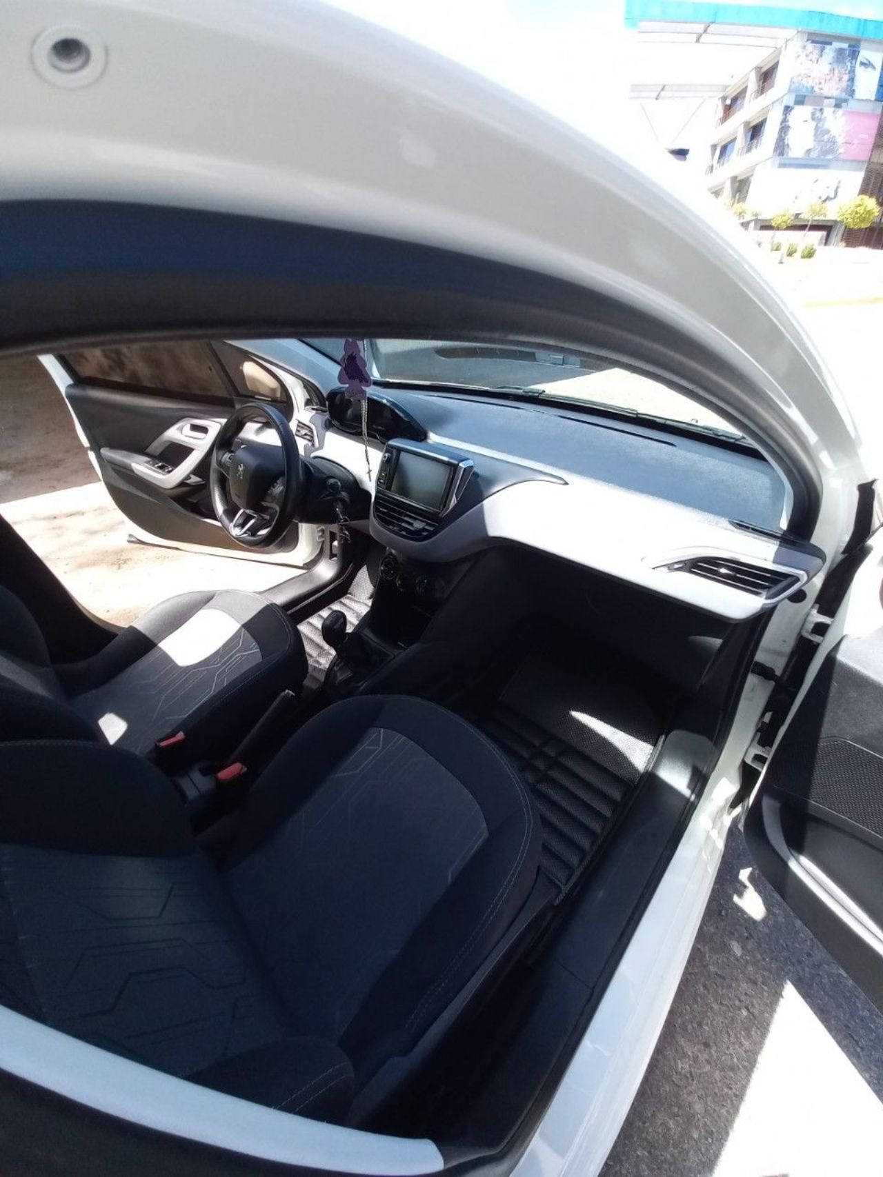 Peugeot 208 Usado en San Luis, deRuedas