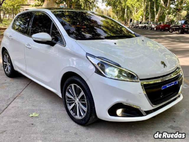 Peugeot 208 Usado en Mendoza, deRuedas