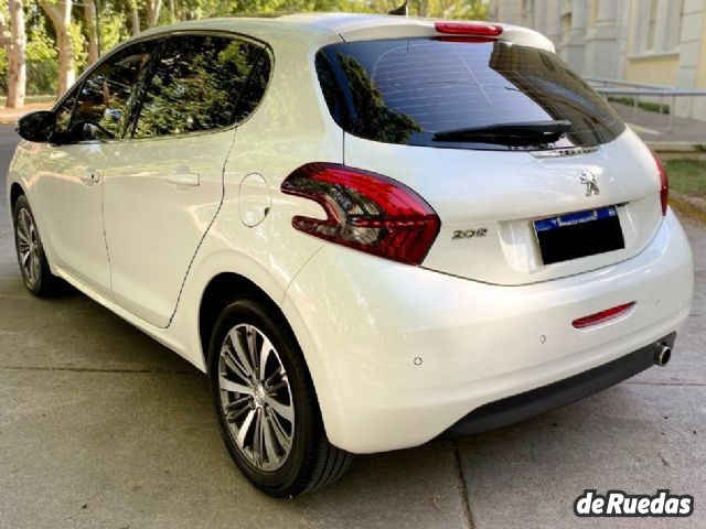 Peugeot 208 Usado en Mendoza, deRuedas