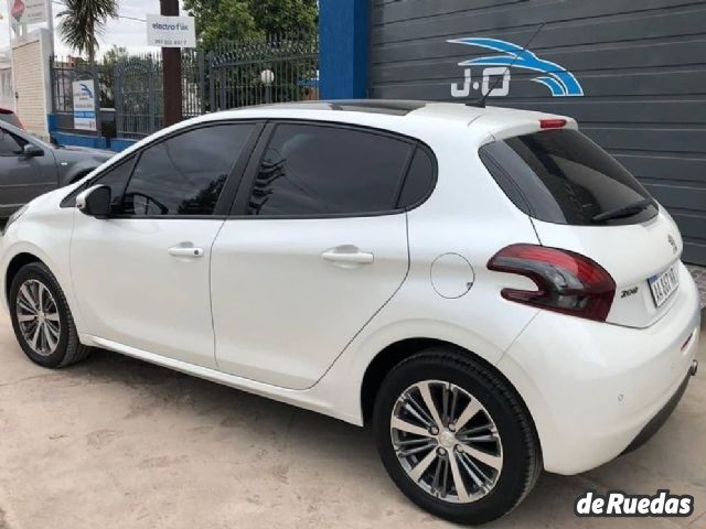 Peugeot 208 Usado en Mendoza, deRuedas