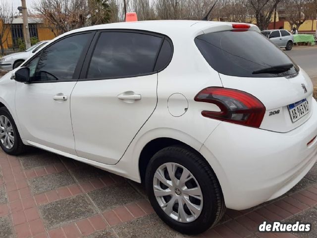 Peugeot 208 Usado en Mendoza, deRuedas