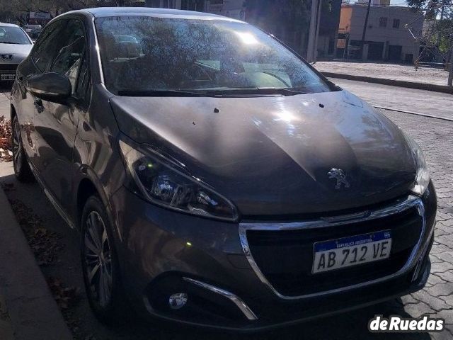 Peugeot 208 Usado en Mendoza, deRuedas