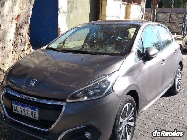 Peugeot 208 Usado en Mendoza, deRuedas
