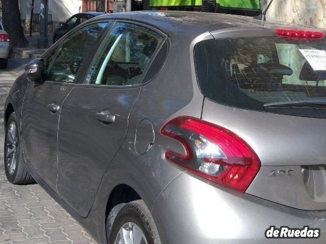 Peugeot 208 Usado en Mendoza, deRuedas