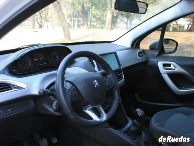 Peugeot 208 Usado en Mendoza, deRuedas