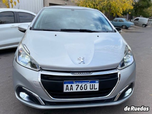 Peugeot 208 Usado en Mendoza, deRuedas
