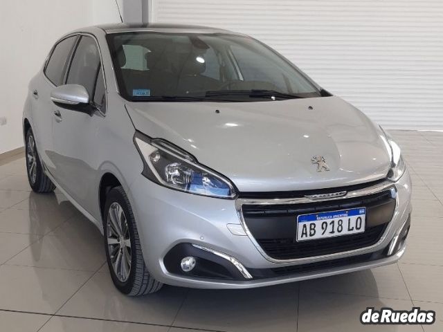 Peugeot 208 Usado en Mendoza, deRuedas