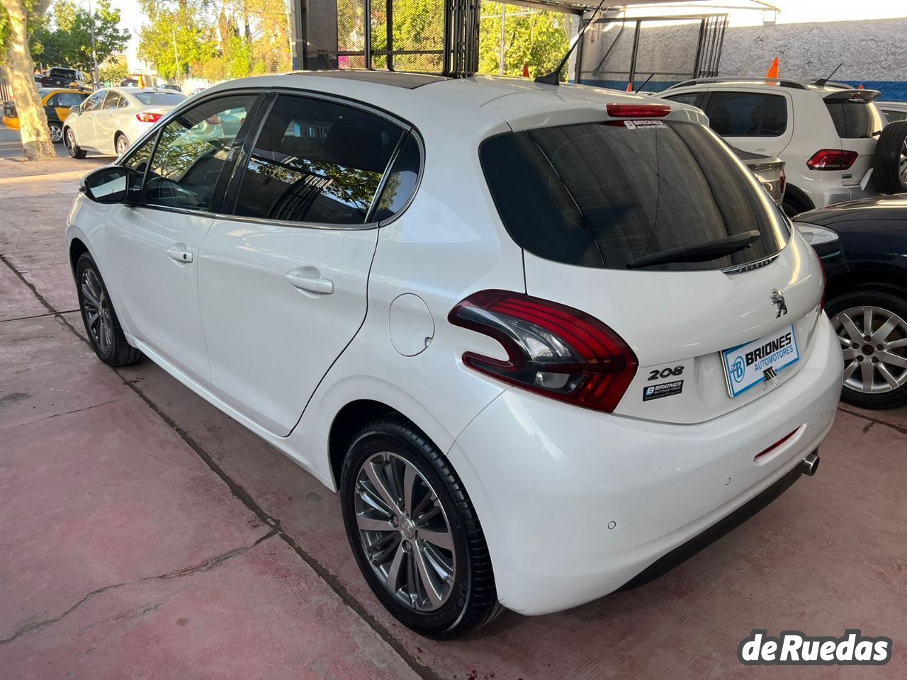 Peugeot 208 Usado en Mendoza, deRuedas