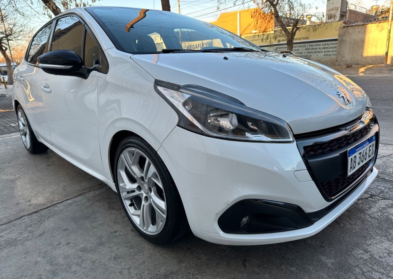Peugeot 208 Usado en Mendoza, deRuedas