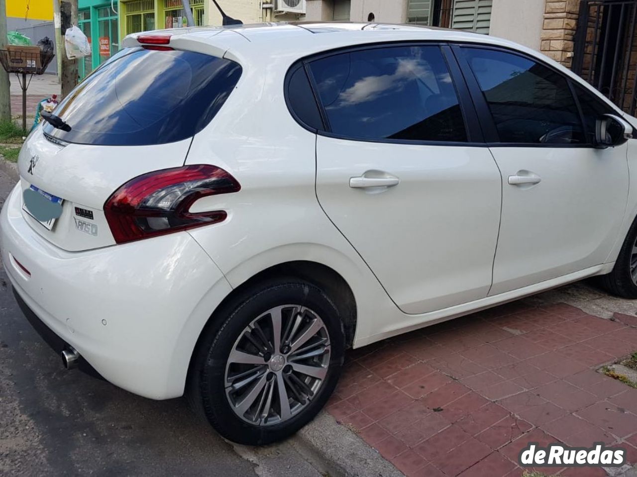 Peugeot 208 Usado en Mendoza, deRuedas