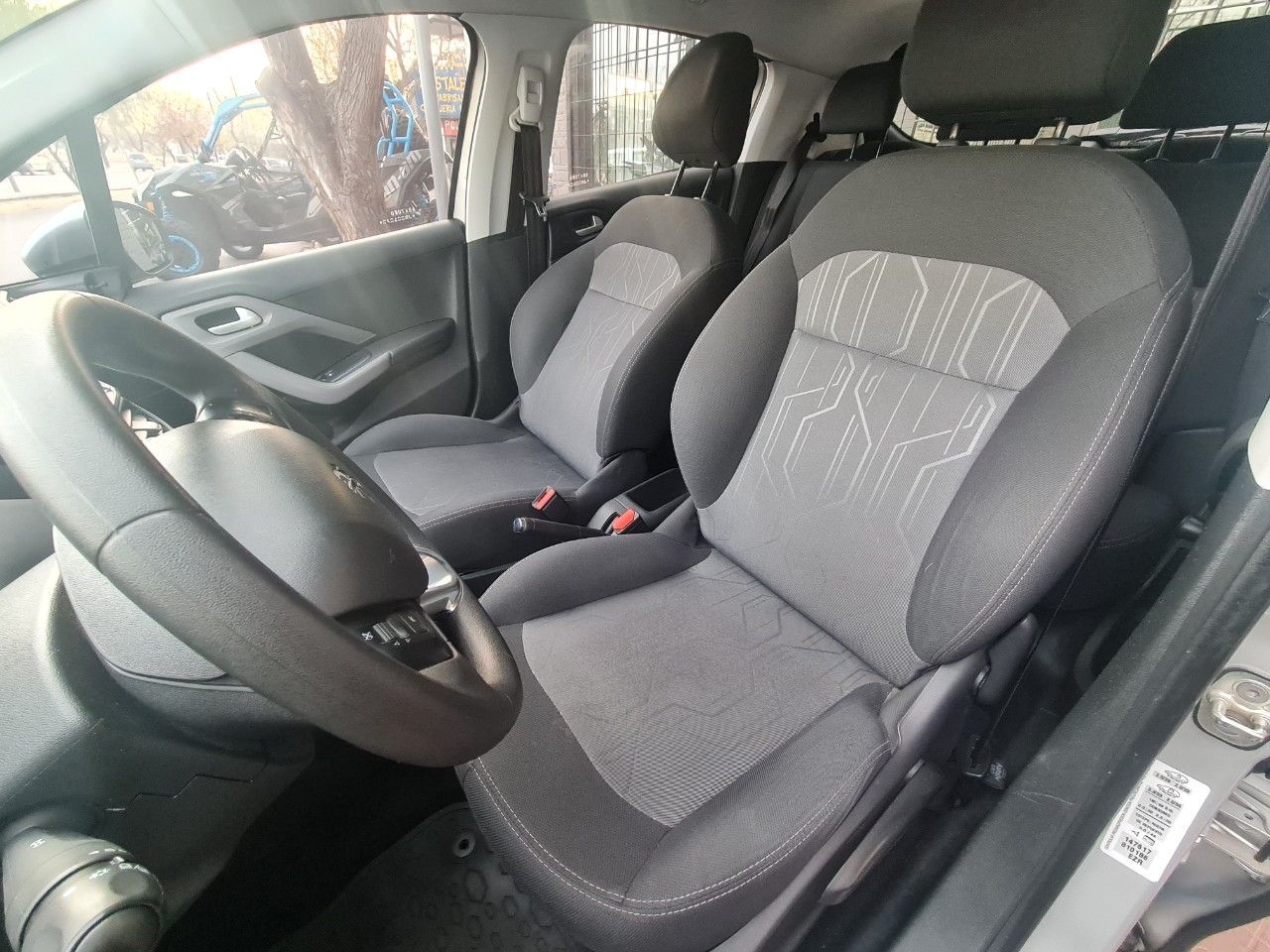 Peugeot 208 Usado en Mendoza, deRuedas