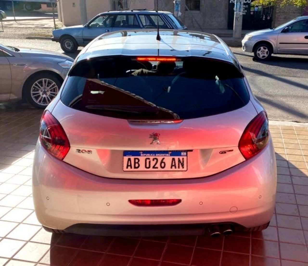 Peugeot 208 Usado en San Juan, deRuedas