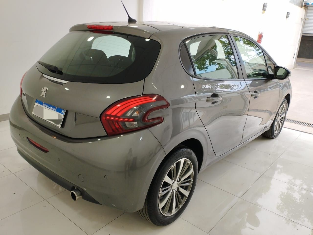Peugeot 208 Usado en Mendoza, deRuedas