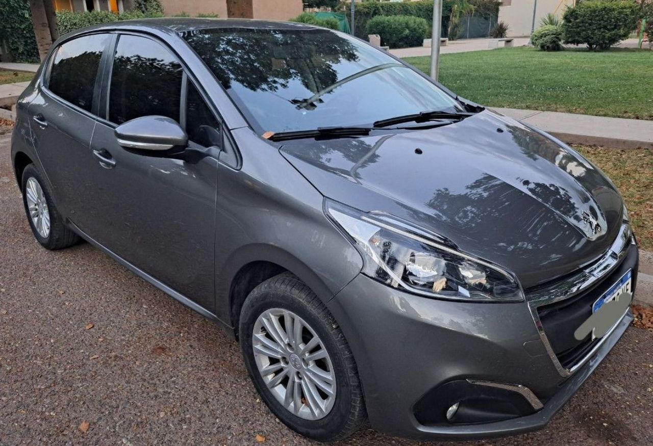 Peugeot 208 Usado en Mendoza, deRuedas