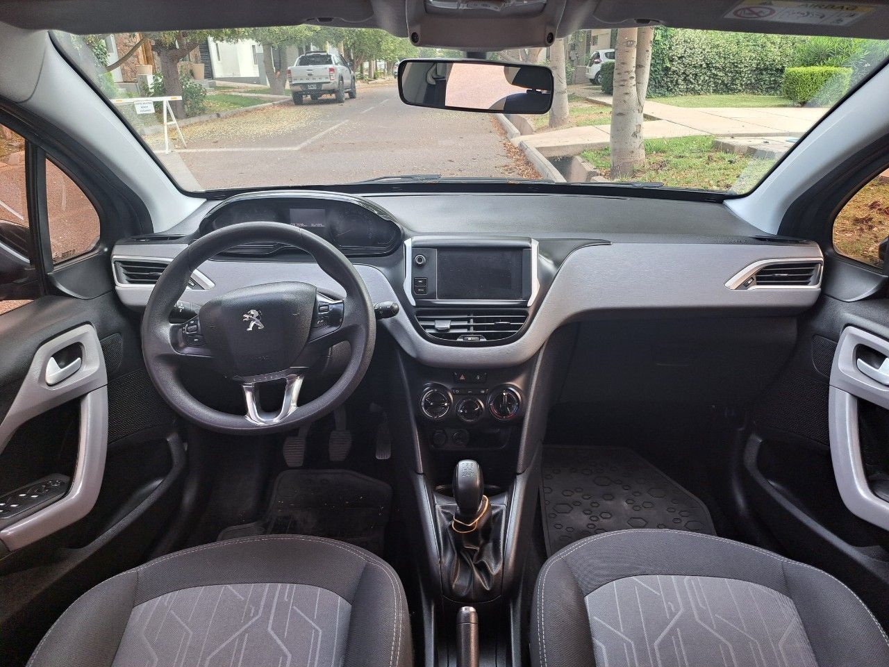 Peugeot 208 Usado en Mendoza, deRuedas