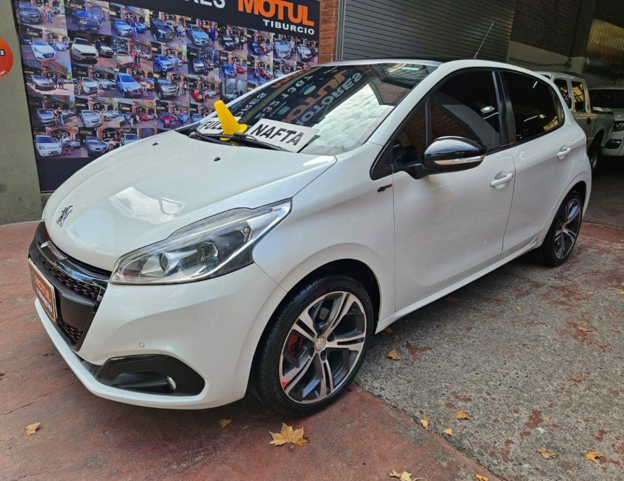 Peugeot 208 Usado Financiado en Mendoza, deRuedas