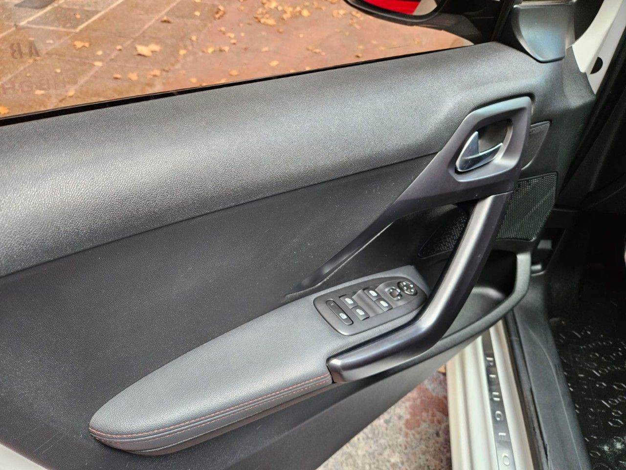 Peugeot 208 Usado en Mendoza, deRuedas