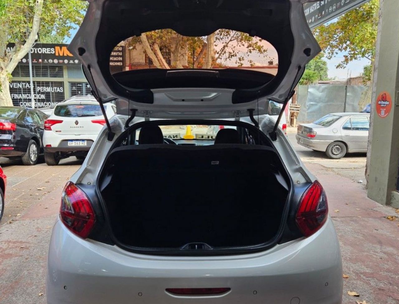 Peugeot 208 Usado en Mendoza, deRuedas