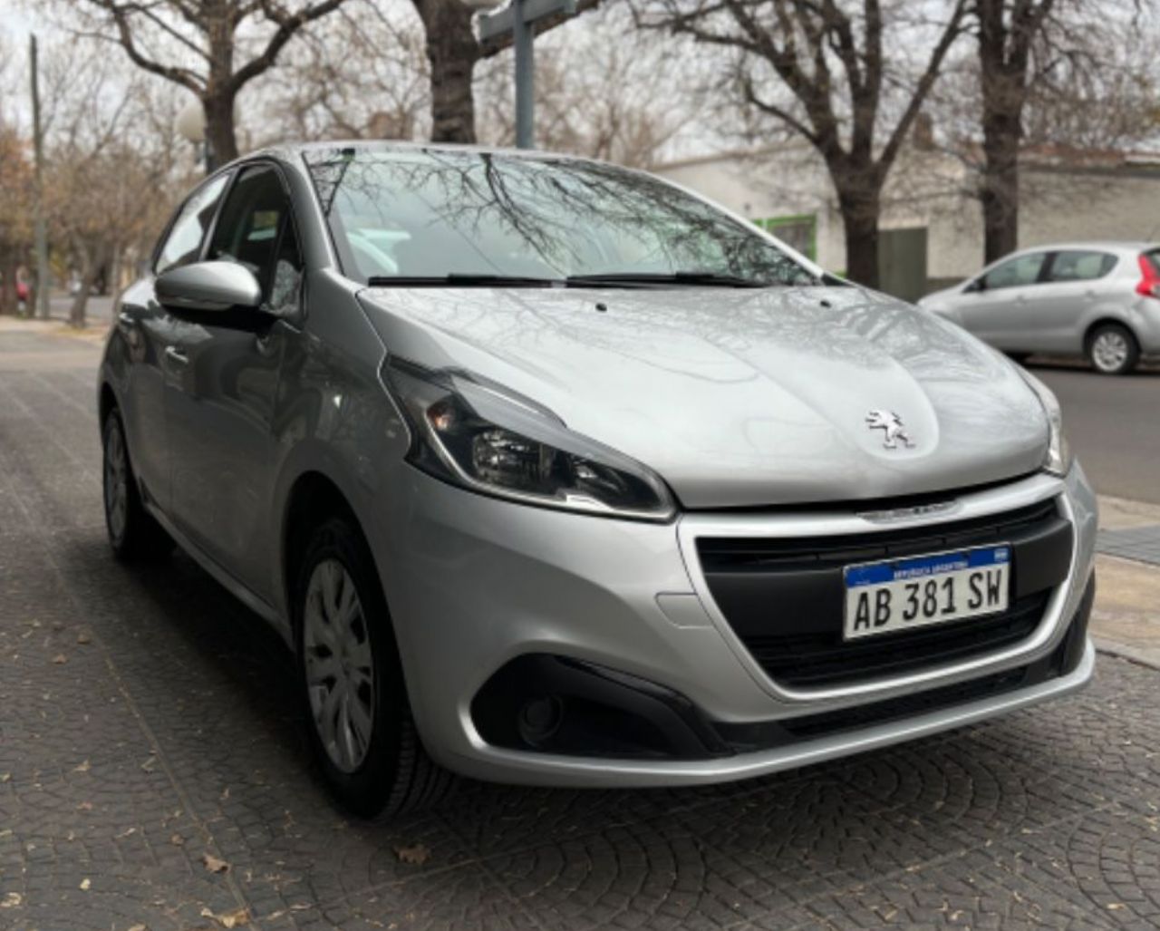 Peugeot 208 Usado Financiado en Mendoza, deRuedas