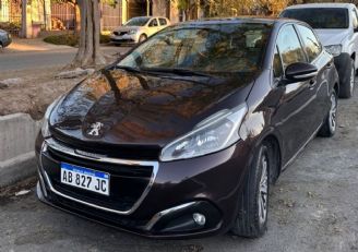Peugeot 208 Usado en Mendoza Financiado