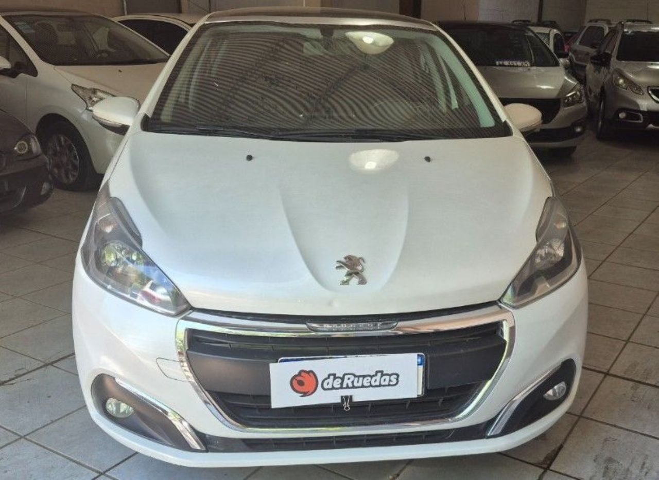 Peugeot 208 Usado Financiado en Mendoza, deRuedas