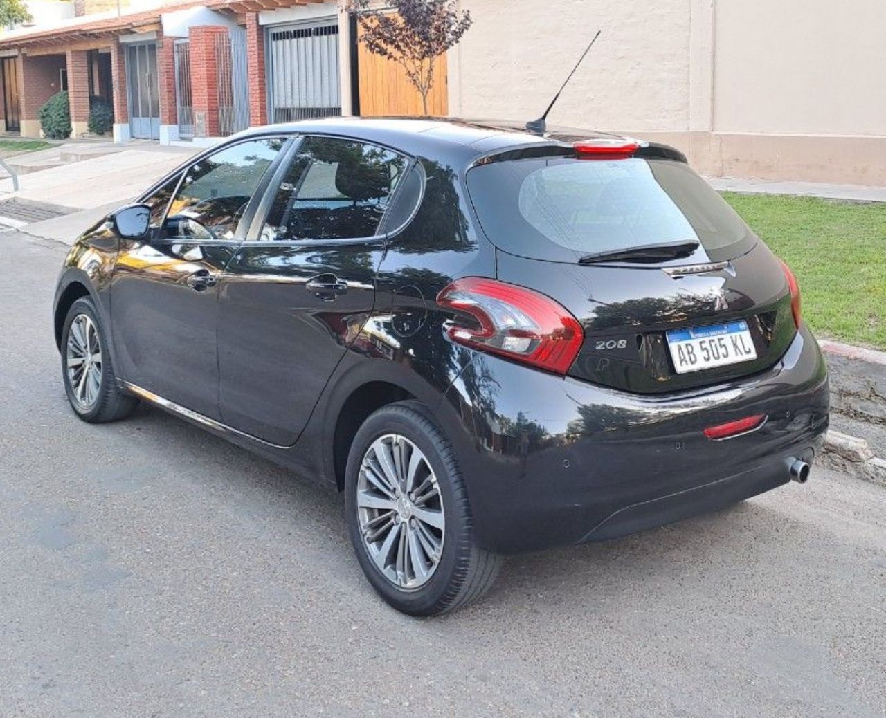 Peugeot 208 Usado en Mendoza, deRuedas