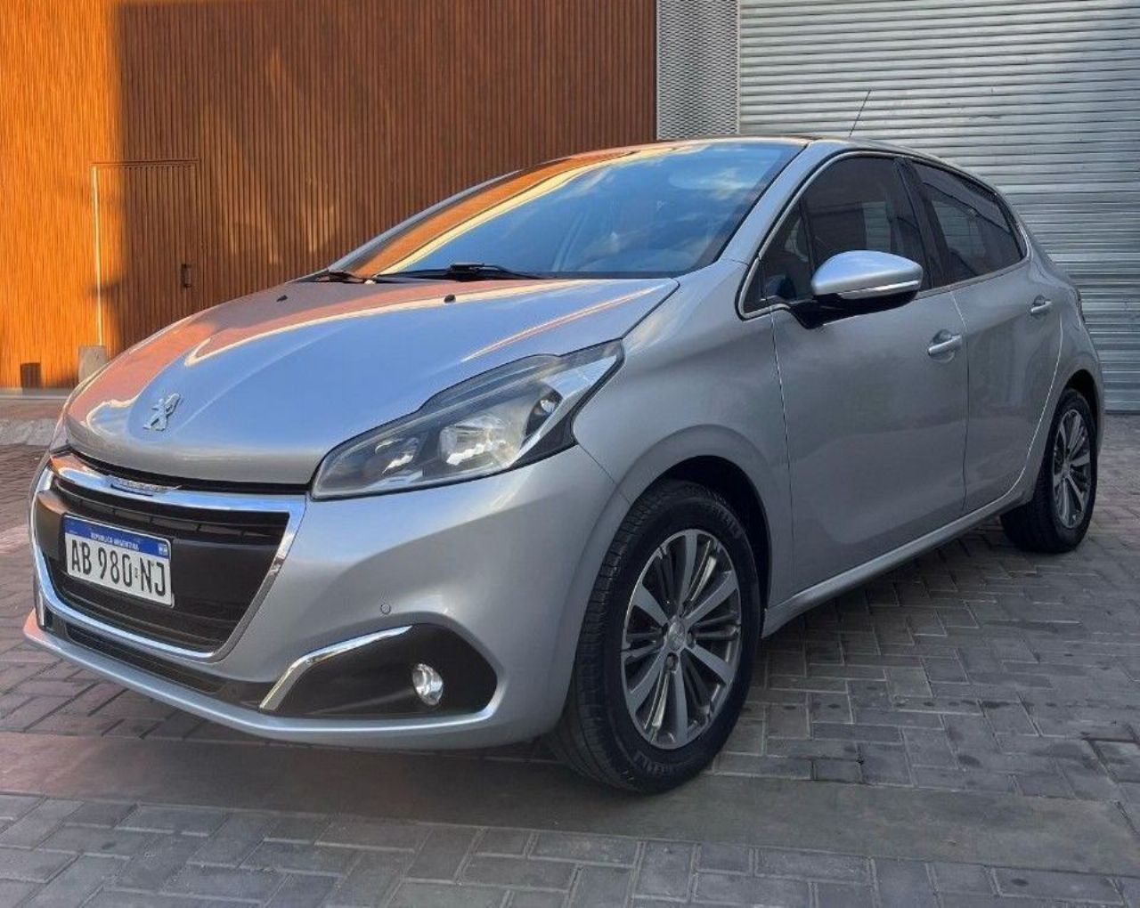 Peugeot 208 Usado en Mendoza, deRuedas