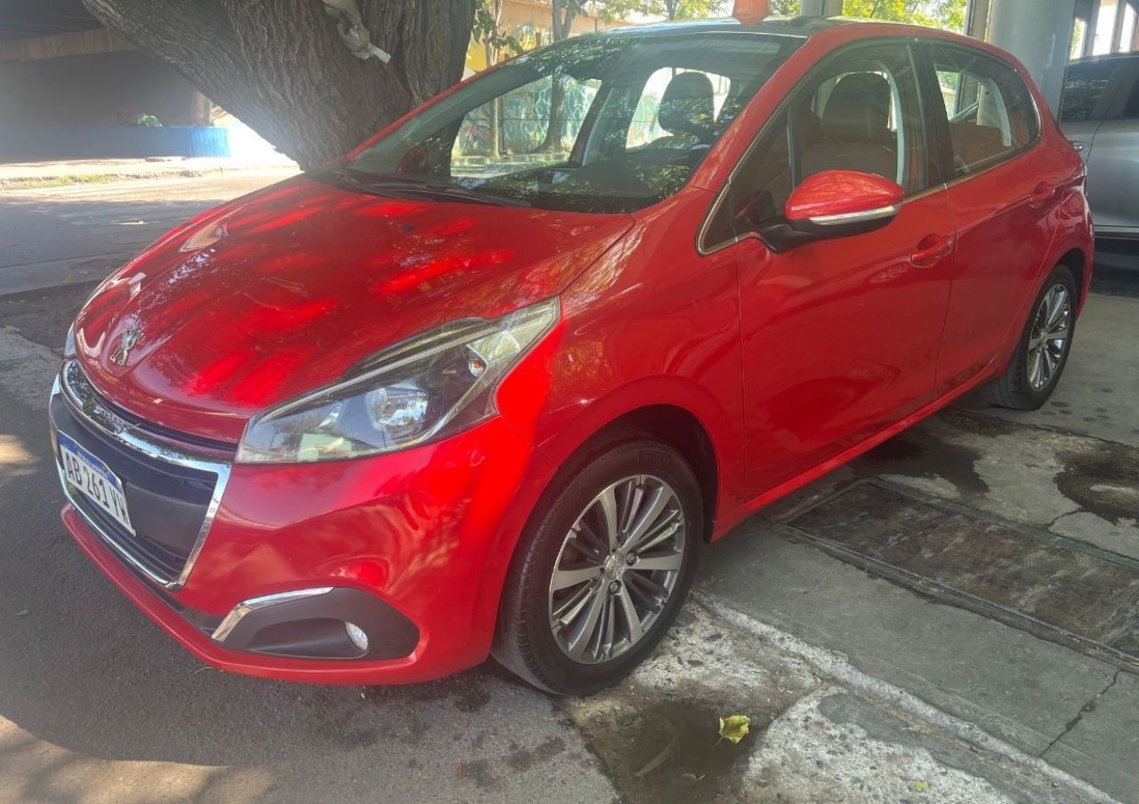 Peugeot 208 Usado Financiado en Mendoza, deRuedas