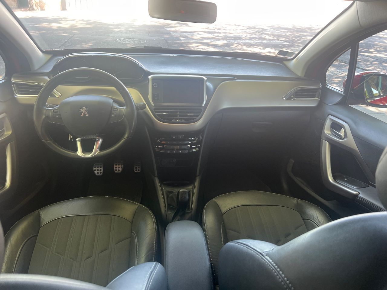 Peugeot 208 Usado Financiado en Mendoza, deRuedas