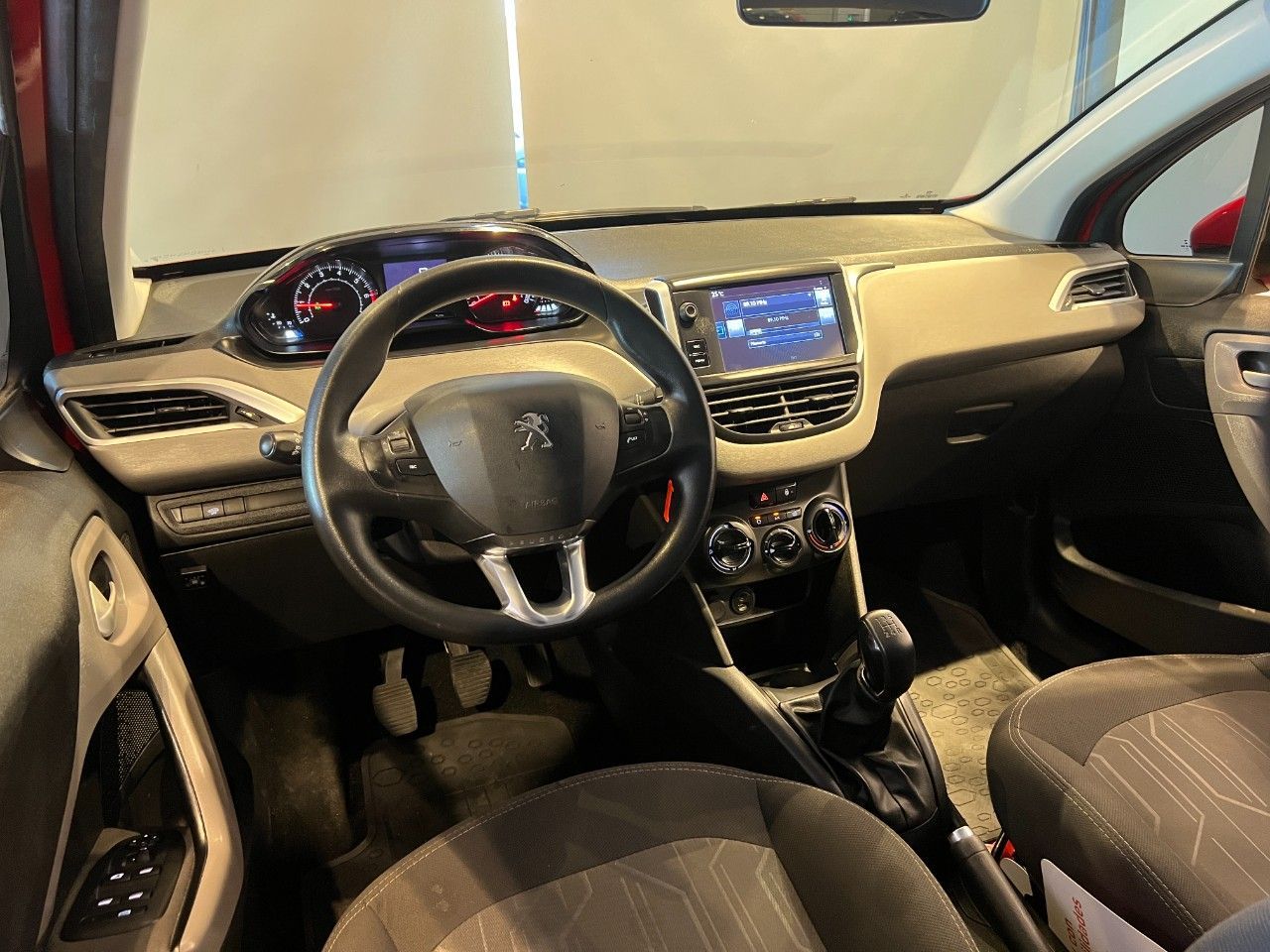 Peugeot 208 Usado Financiado en Córdoba, deRuedas