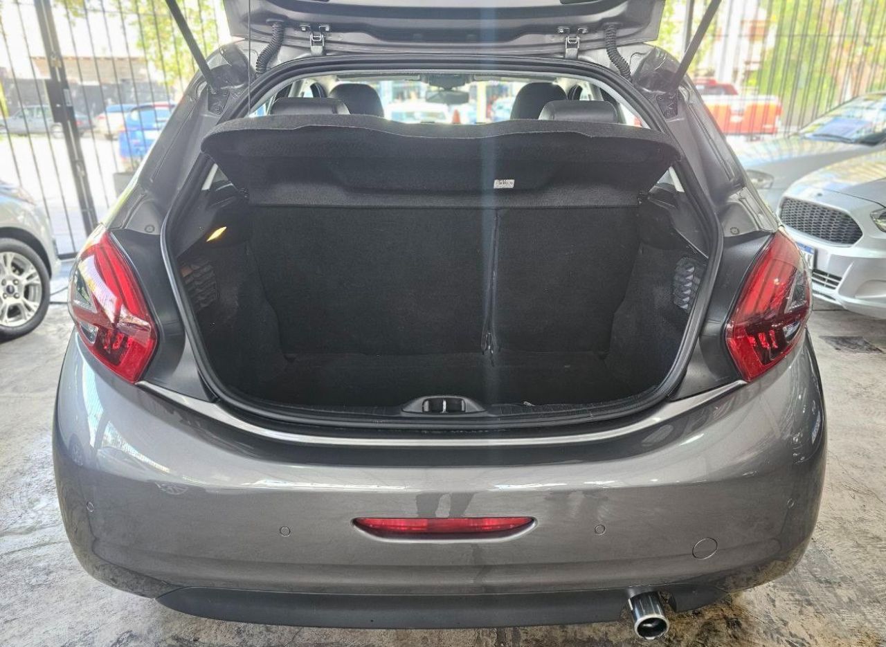 Peugeot 208 Usado en Mendoza, deRuedas