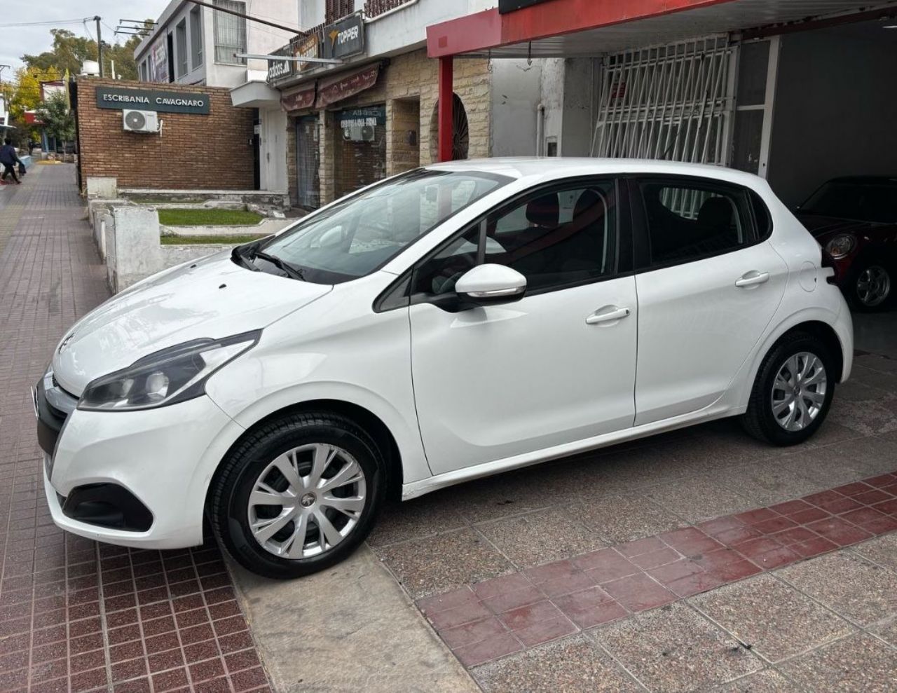 Peugeot 208 Usado en Mendoza, deRuedas
