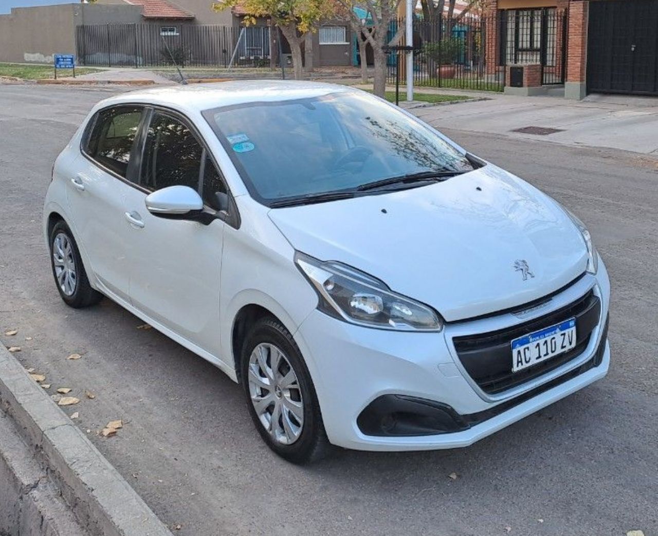 Peugeot 208 Usado en Mendoza, deRuedas