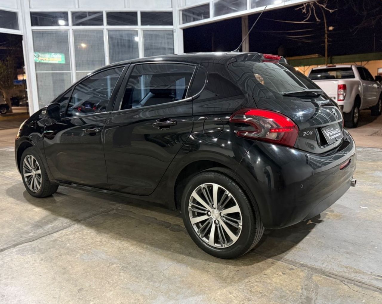 Peugeot 208 Usado Financiado en Mendoza, deRuedas