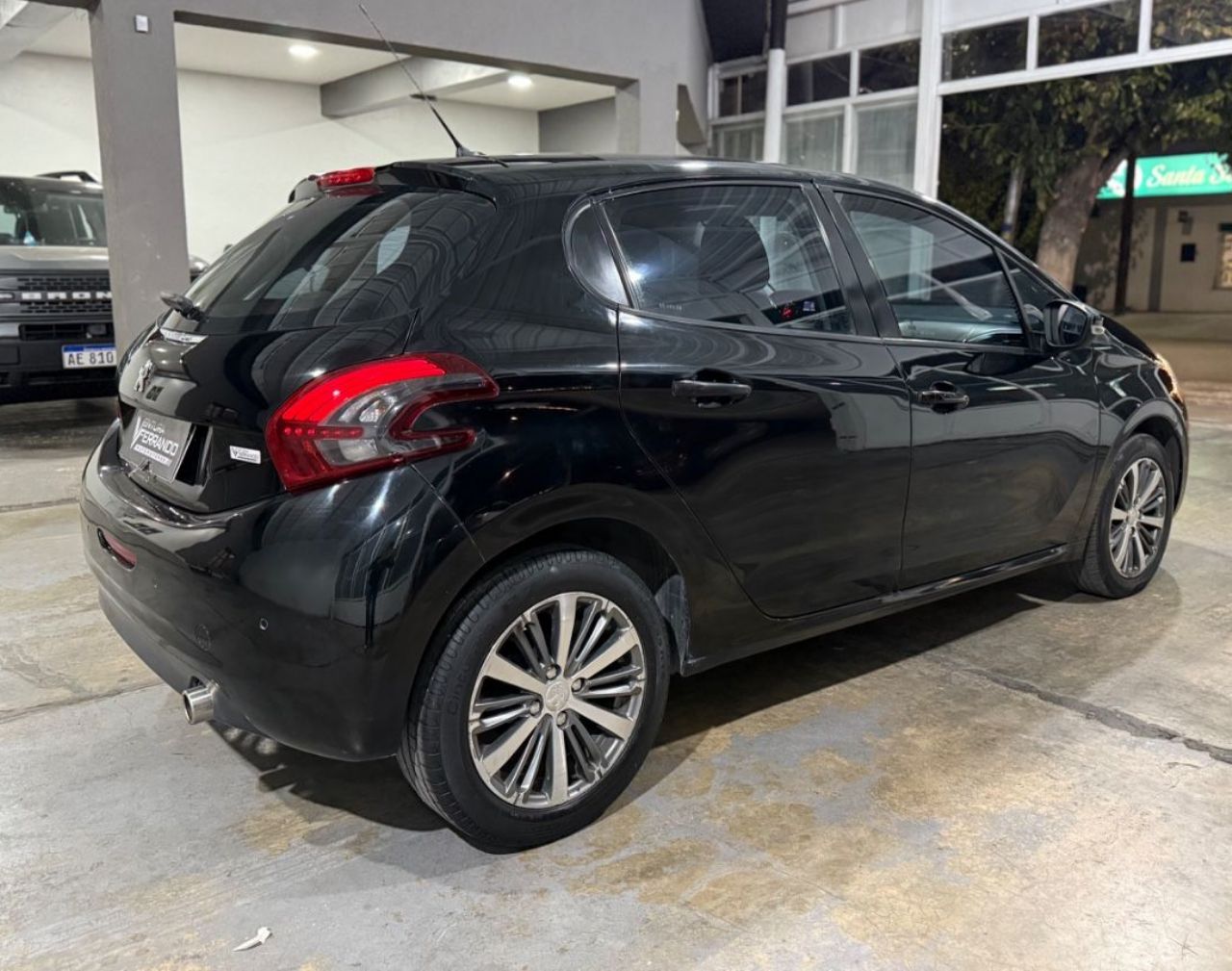 Peugeot 208 Usado Financiado en Mendoza, deRuedas