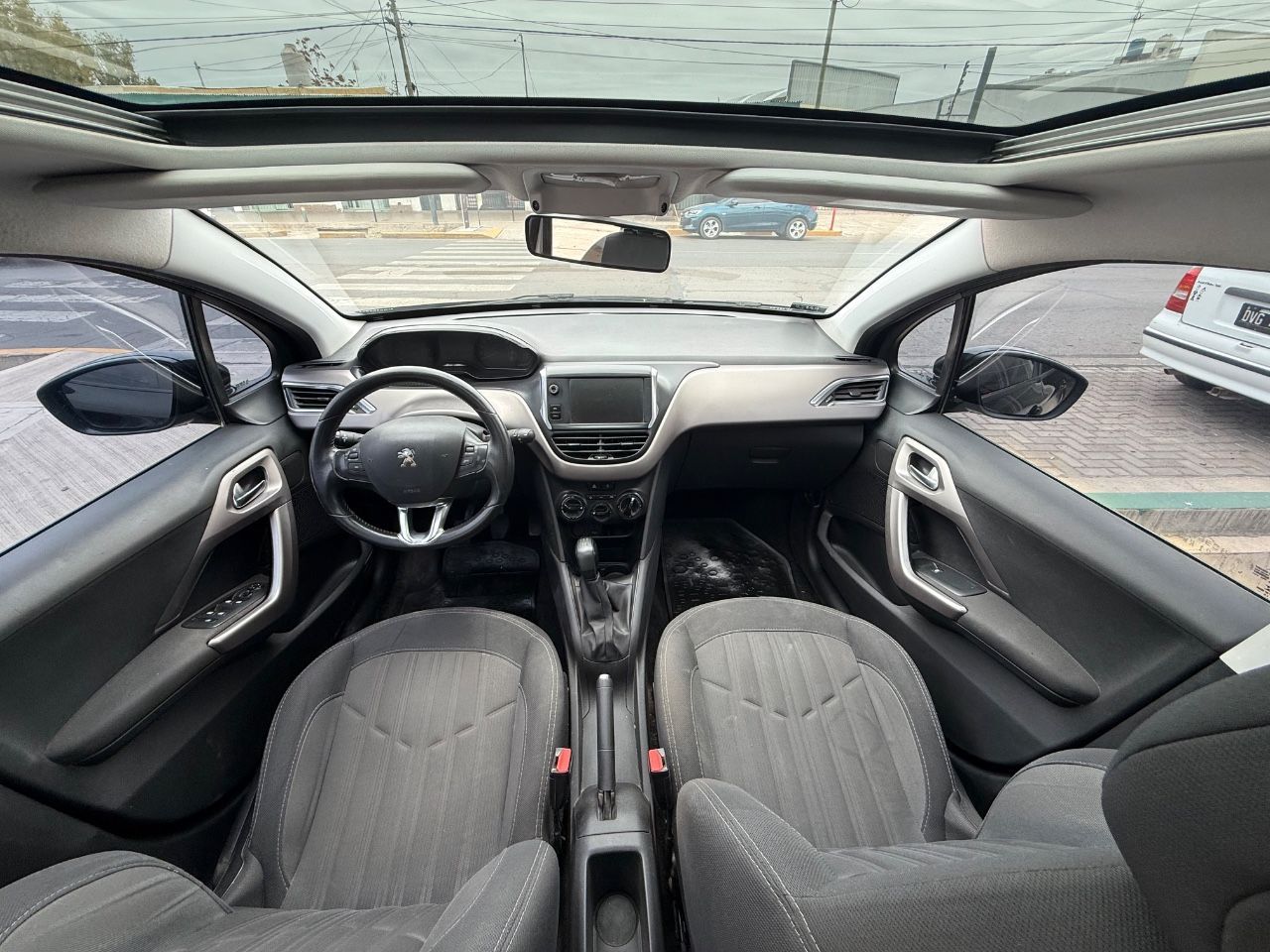 Peugeot 208 Usado Financiado en Mendoza, deRuedas