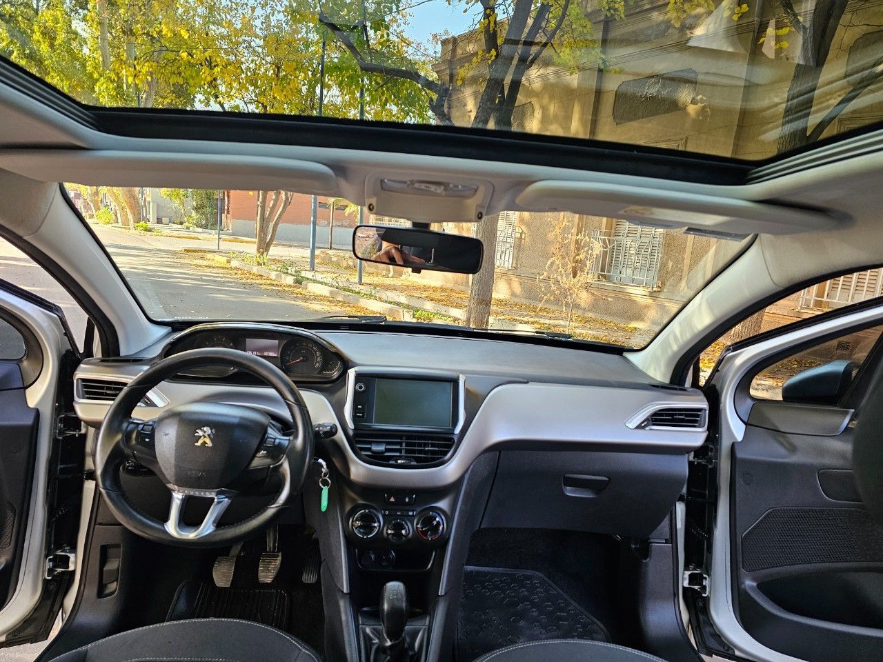 Peugeot 208 Usado en Mendoza, deRuedas