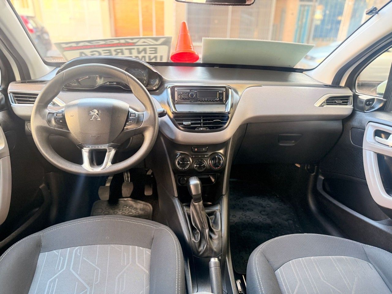 Peugeot 208 Usado Financiado en Mendoza, deRuedas