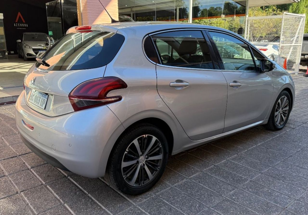Peugeot 208 Usado Financiado en Mendoza, deRuedas