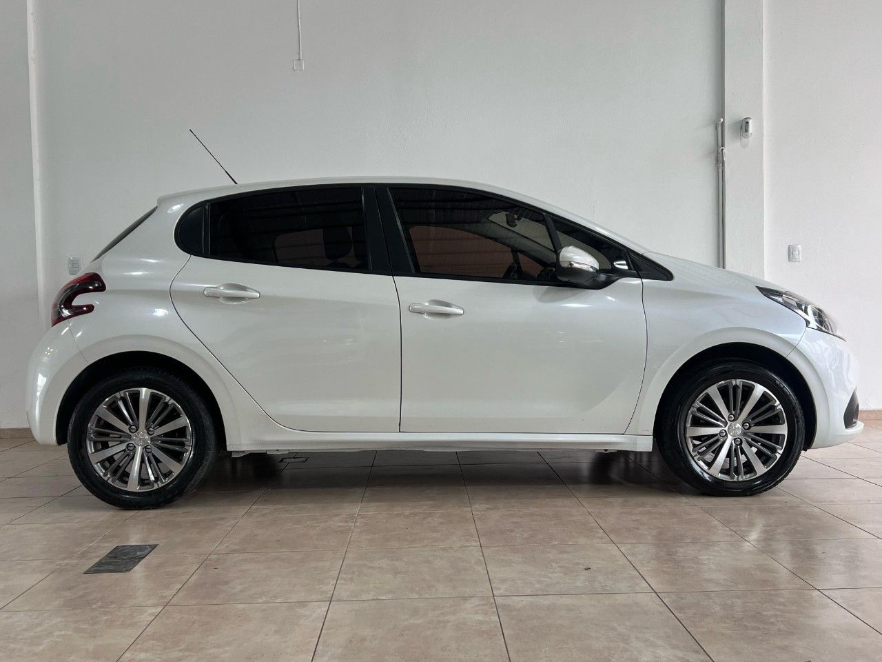 Peugeot 208 Usado Financiado en Córdoba, deRuedas