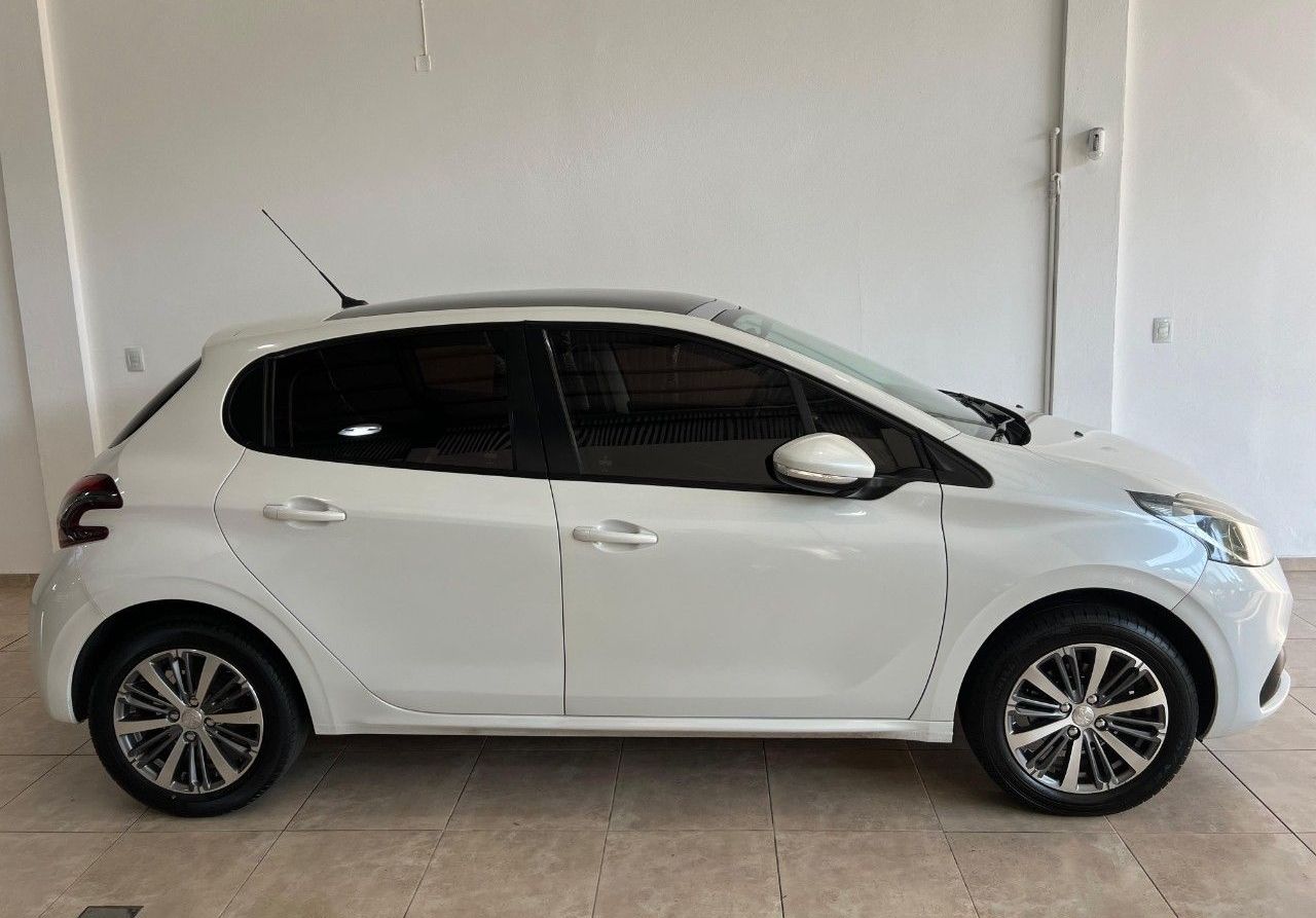 Peugeot 208 Usado Financiado en Córdoba, deRuedas
