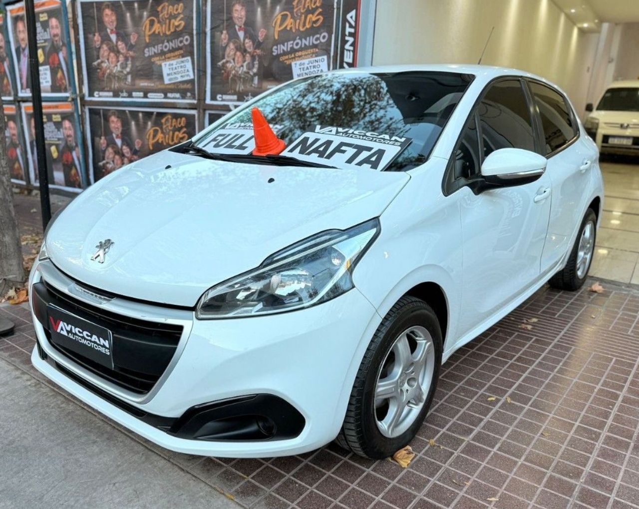 Peugeot 208 Usado Financiado en Mendoza, deRuedas