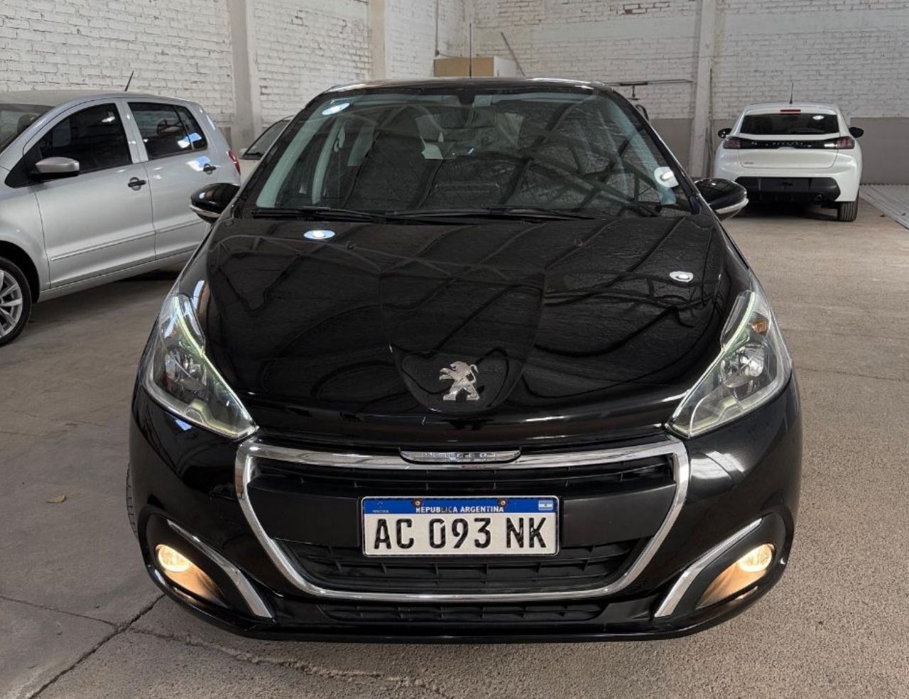 Peugeot 208 Usado Financiado en Mendoza, deRuedas