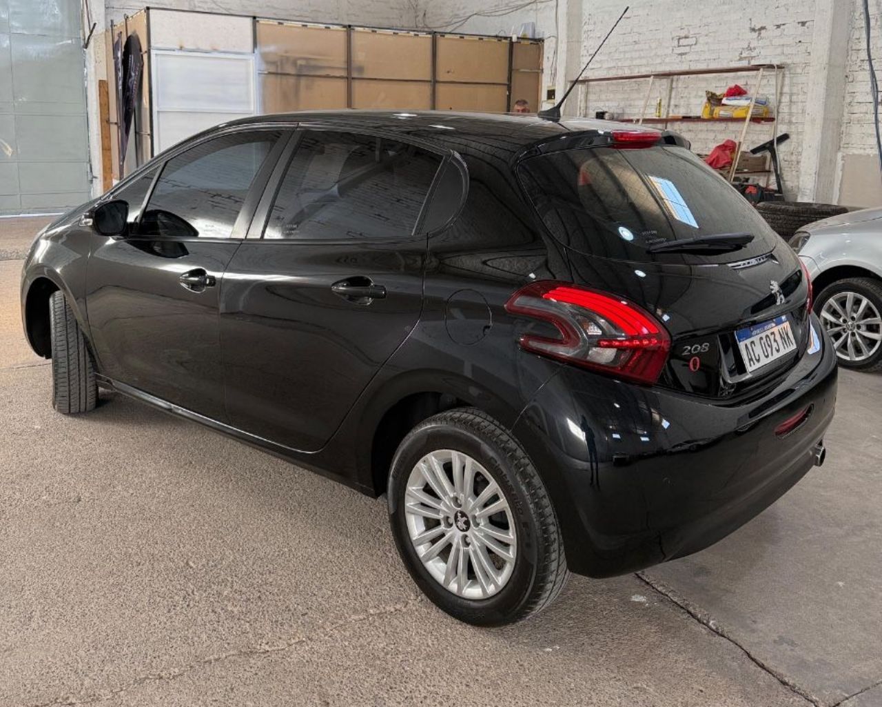 Peugeot 208 Usado Financiado en Mendoza, deRuedas